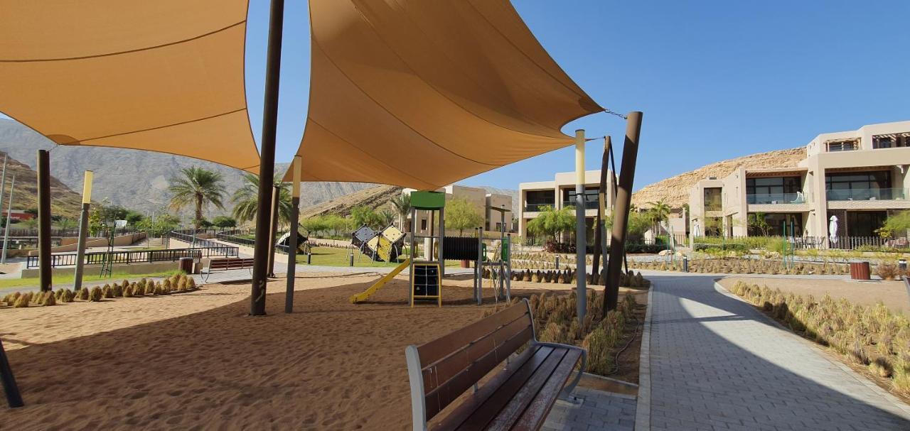 One 2Bhk Elegant Apartment In Muscat Bay 03 Bagian luar foto