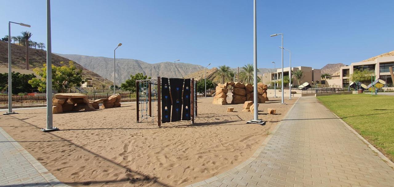 One 2Bhk Elegant Apartment In Muscat Bay 03 Bagian luar foto