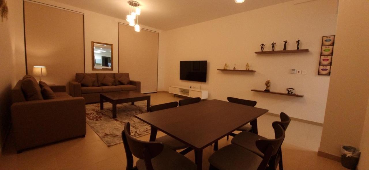 One 2Bhk Elegant Apartment In Muscat Bay 03 Bagian luar foto