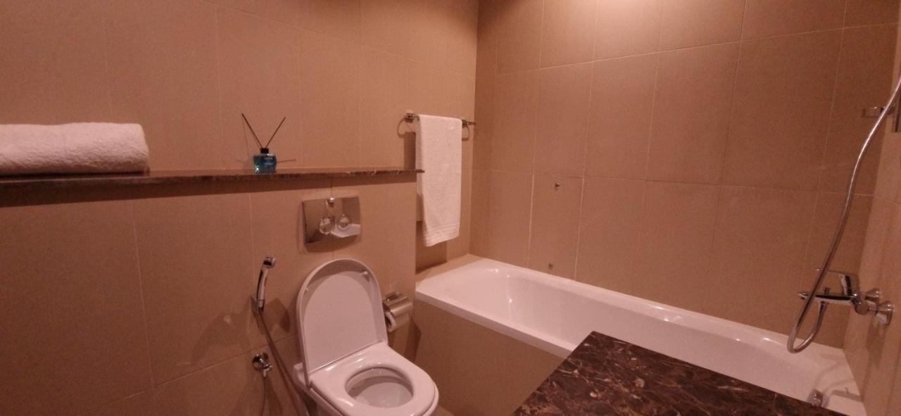One 2Bhk Elegant Apartment In Muscat Bay 03 Bagian luar foto